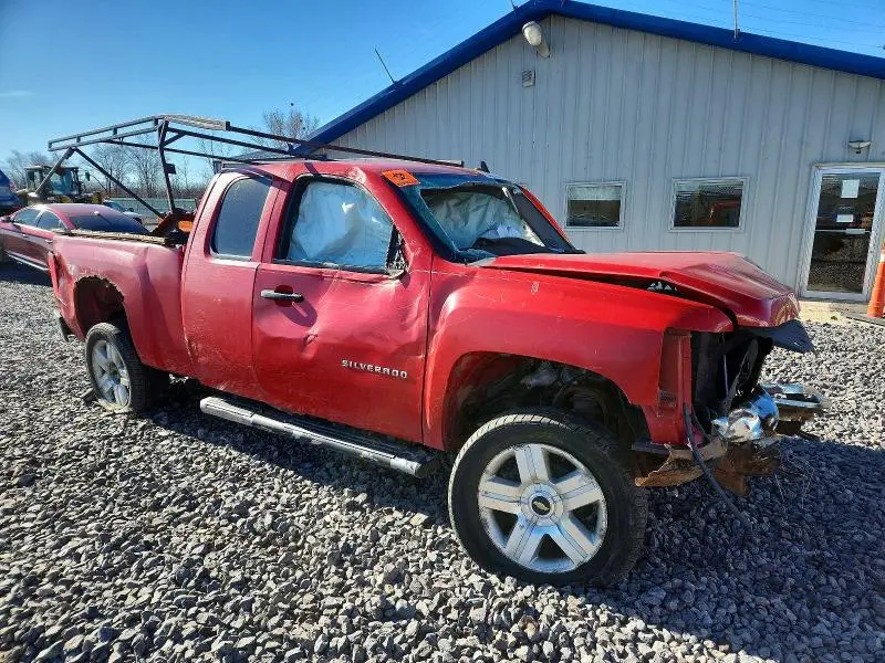2011 CHEVROLET SILVERADO K1500 LT  