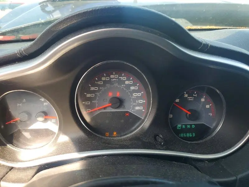 2013 DODGE AVENGER SE  