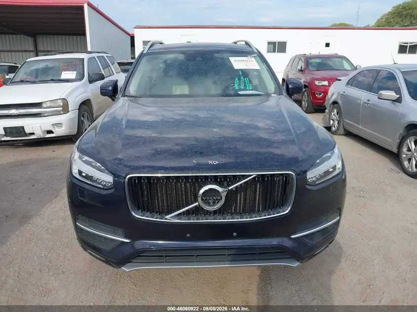 2017 VOLVO XC90 T6 MOMENTUM