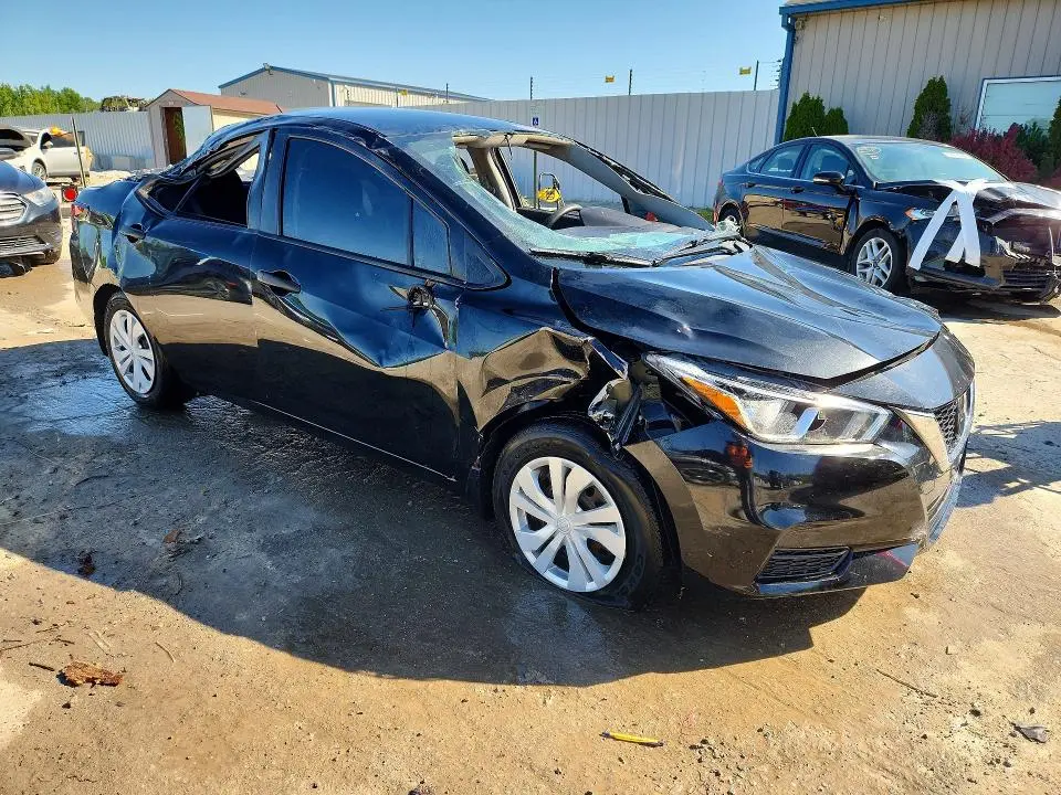 2020 NISSAN VERSA S  