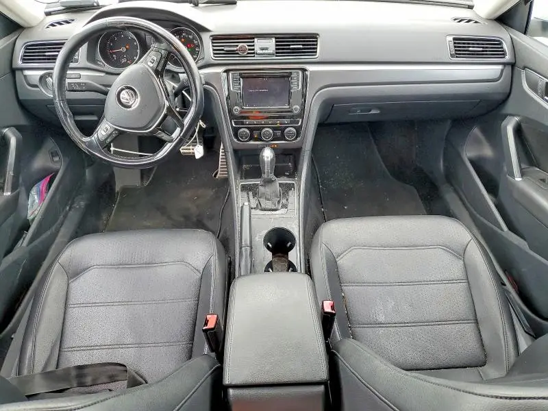 2018 VOLKSWAGEN PASSAT S  
