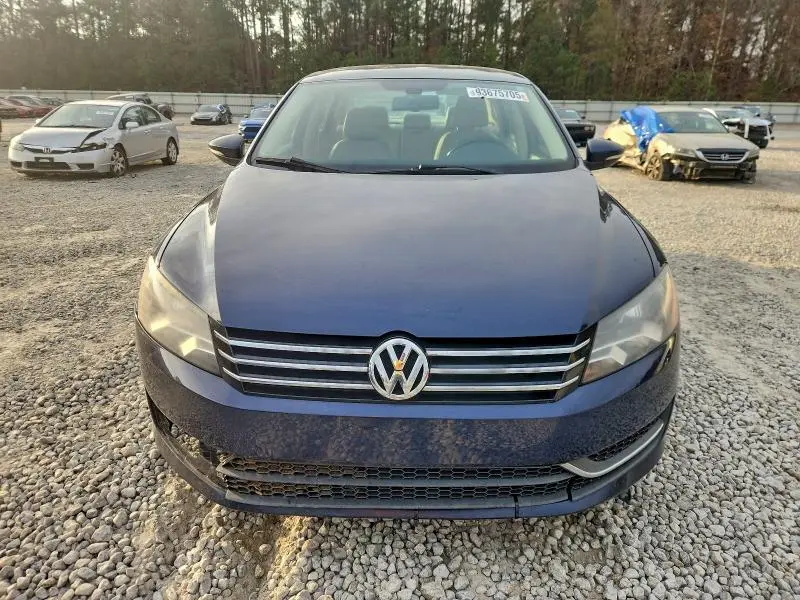 2012 VOLKSWAGEN PASSAT SE  