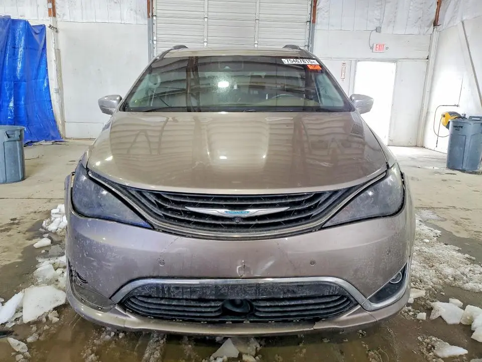 2018 CHRYSLER PACIFICA HYBRID LIMITED  