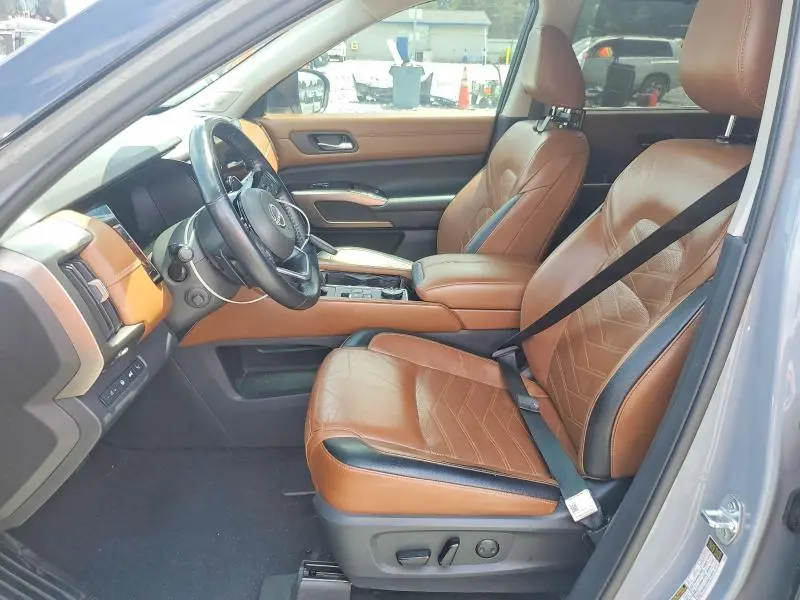 2022 NISSAN PATHFINDER PLATINUM  
