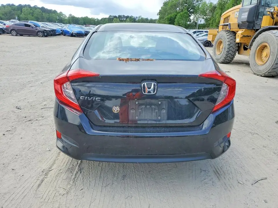 2018 HONDA CIVIC LX  
