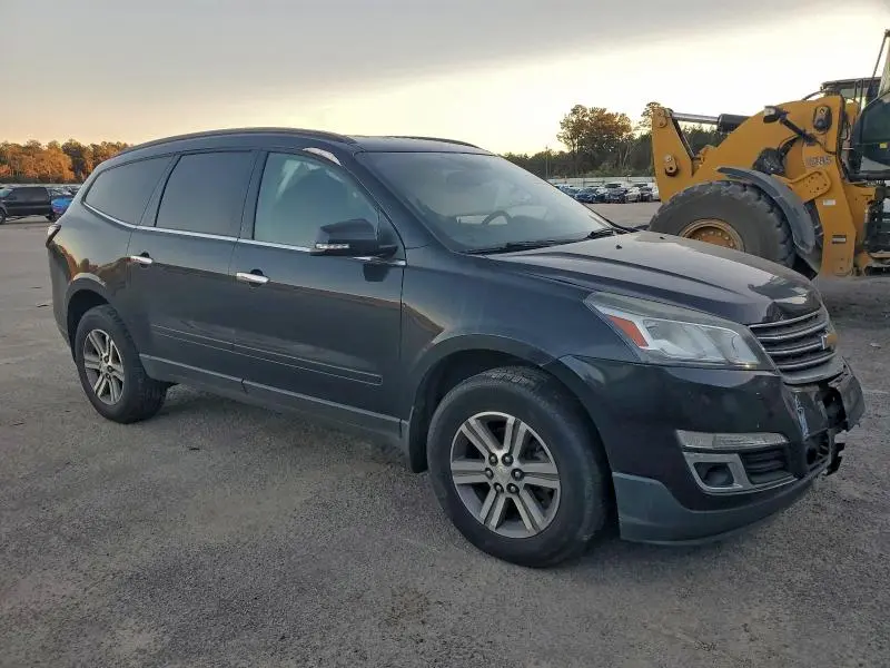 2015 CHEVROLET TRAVERSE LT  