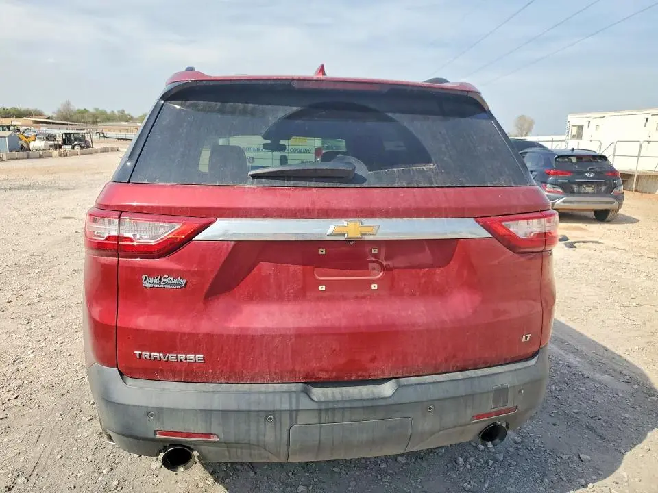 2019 CHEVROLET TRAVERSE LT  