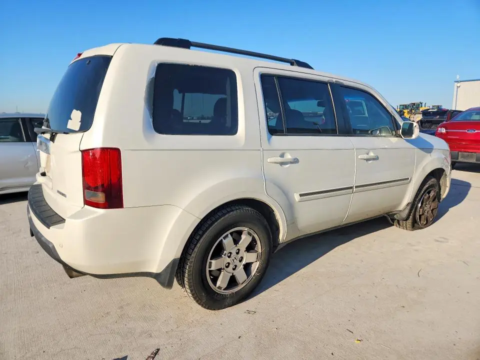 2011 HONDA PILOT TOURING  