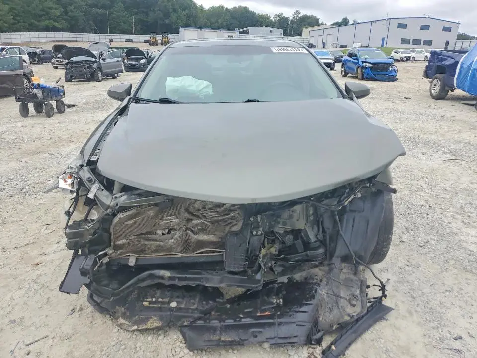 2013 TOYOTA CAMRY XLE  