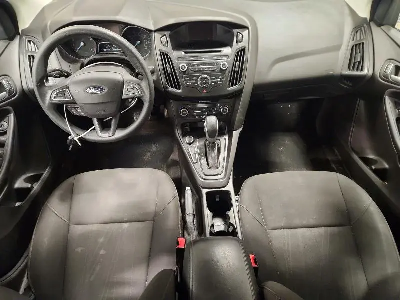 2017 FORD FOCUS SE  