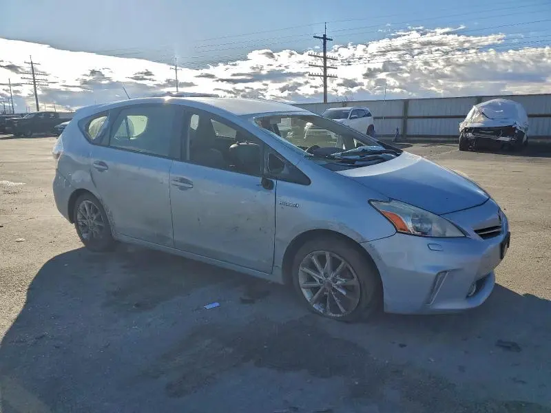 2013 TOYOTA PRIUS V   