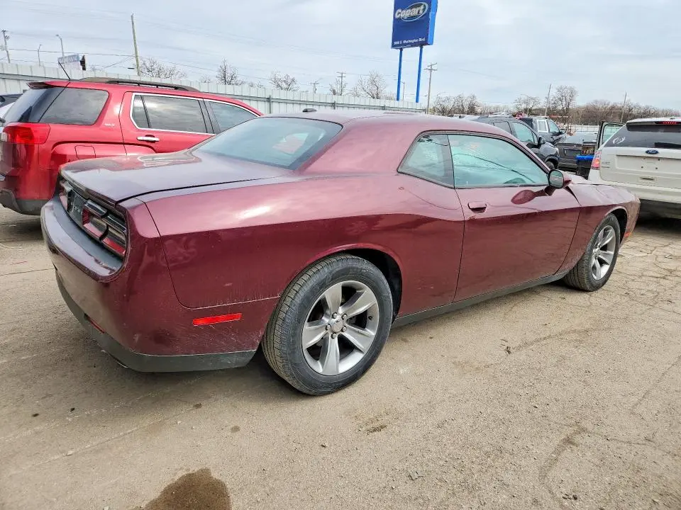 2017 DODGE CHALLENGER SXT  