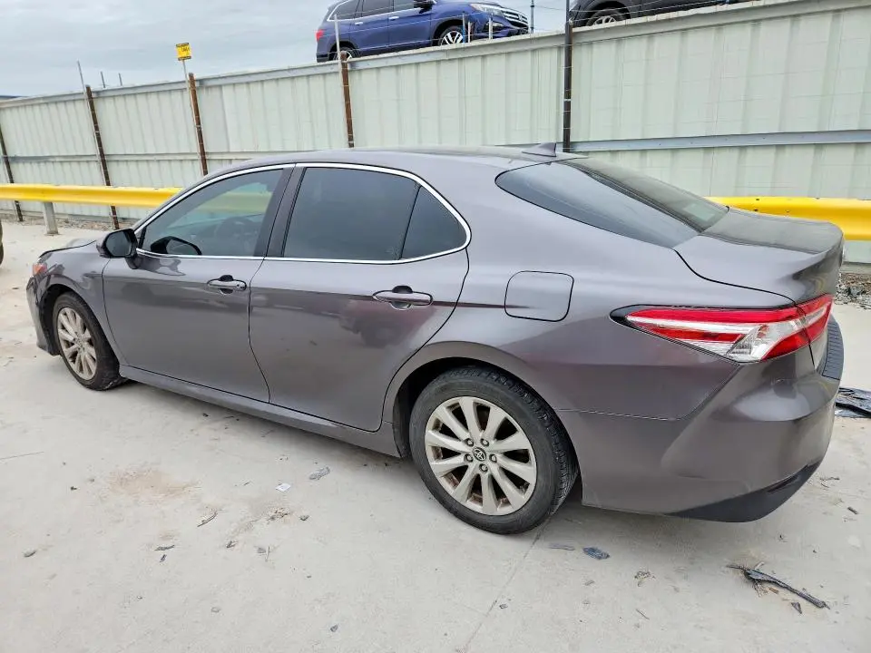 2020 TOYOTA CAMRY LE  