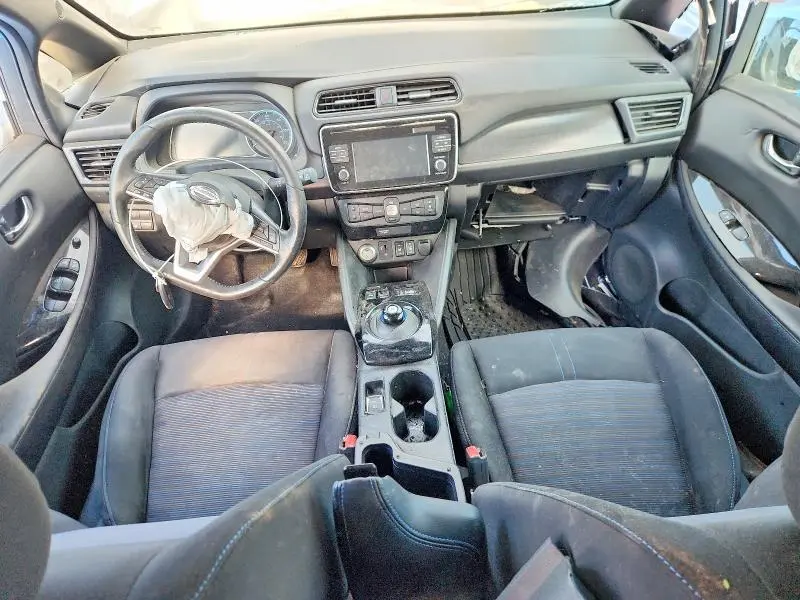 2019 NISSAN LEAF SV  
