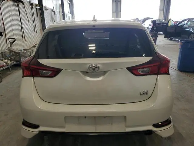 2018 TOYOTA COROLLA IM   