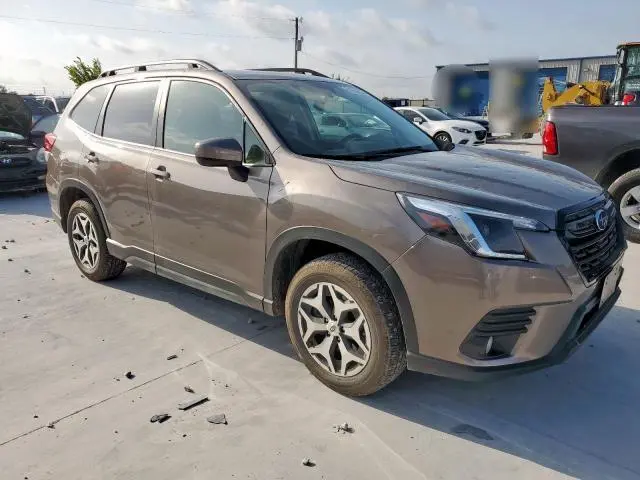 2023 SUBARU FORESTER PREMIUM  