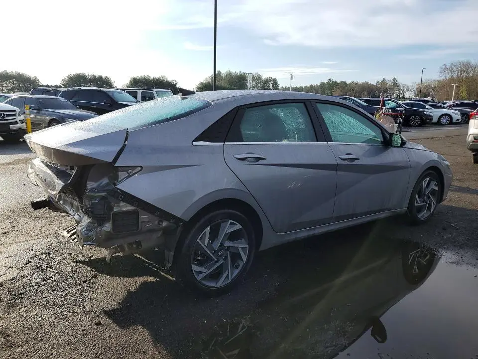 2025 HYUNDAI ELANTRA LIMITED  