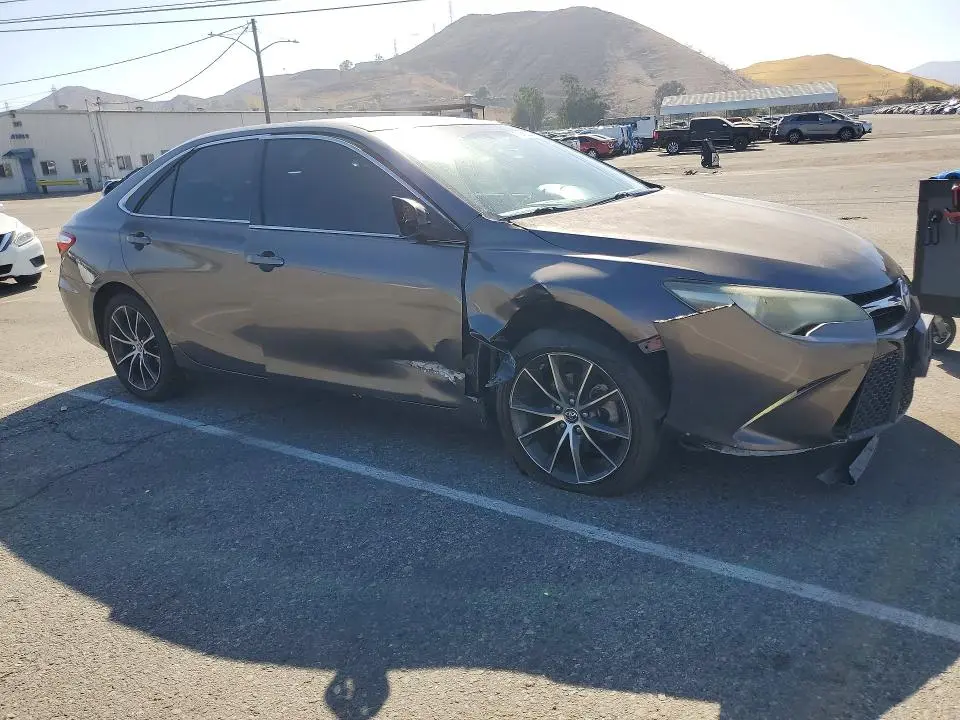 2015 TOYOTA CAMRY XSE  