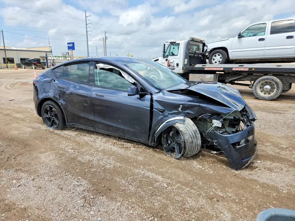 2026 TESLA MODEL Y   