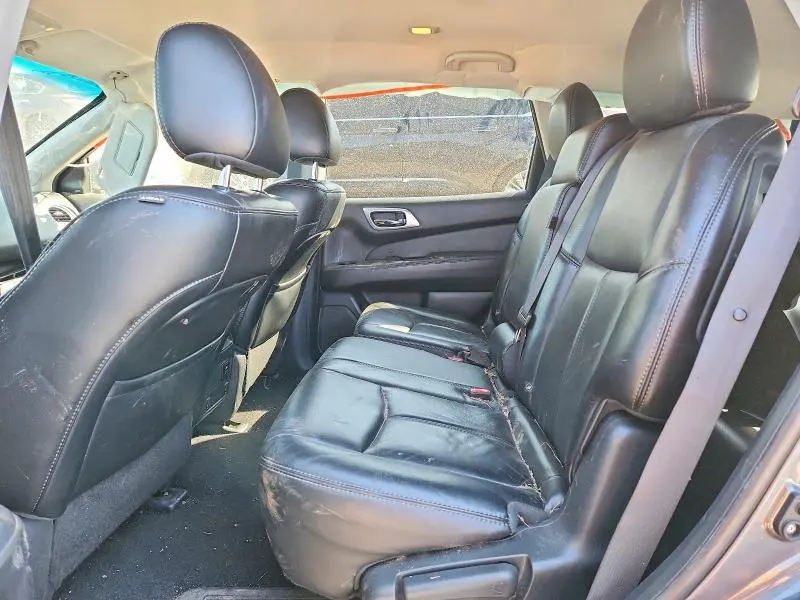 2015 NISSAN PATHFINDER SL  