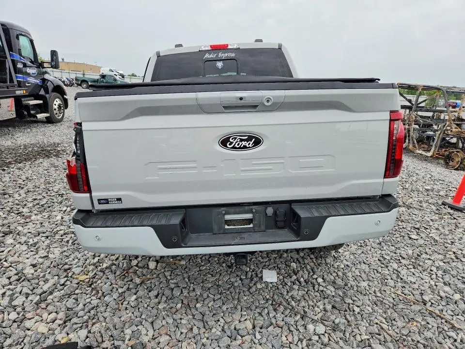 2024 FORD F150 XLT  