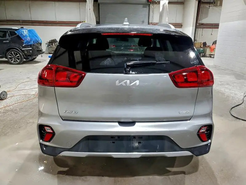 2022 KIA NIRO LX  