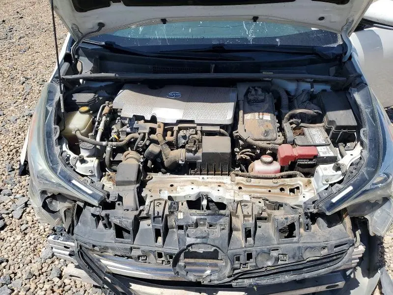 2016 TOYOTA PRIUS THREE  