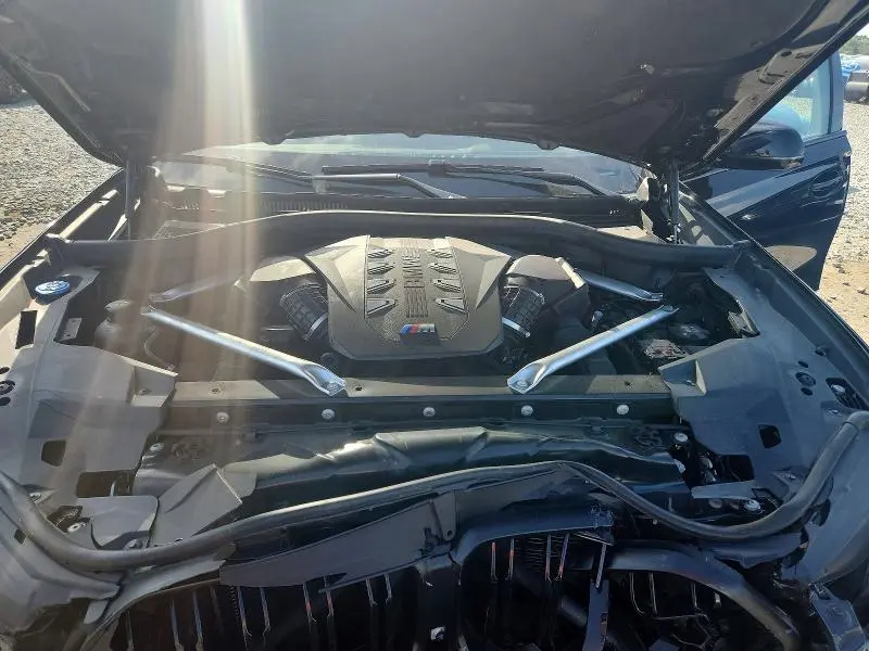 2024 BMW X6 M60I  