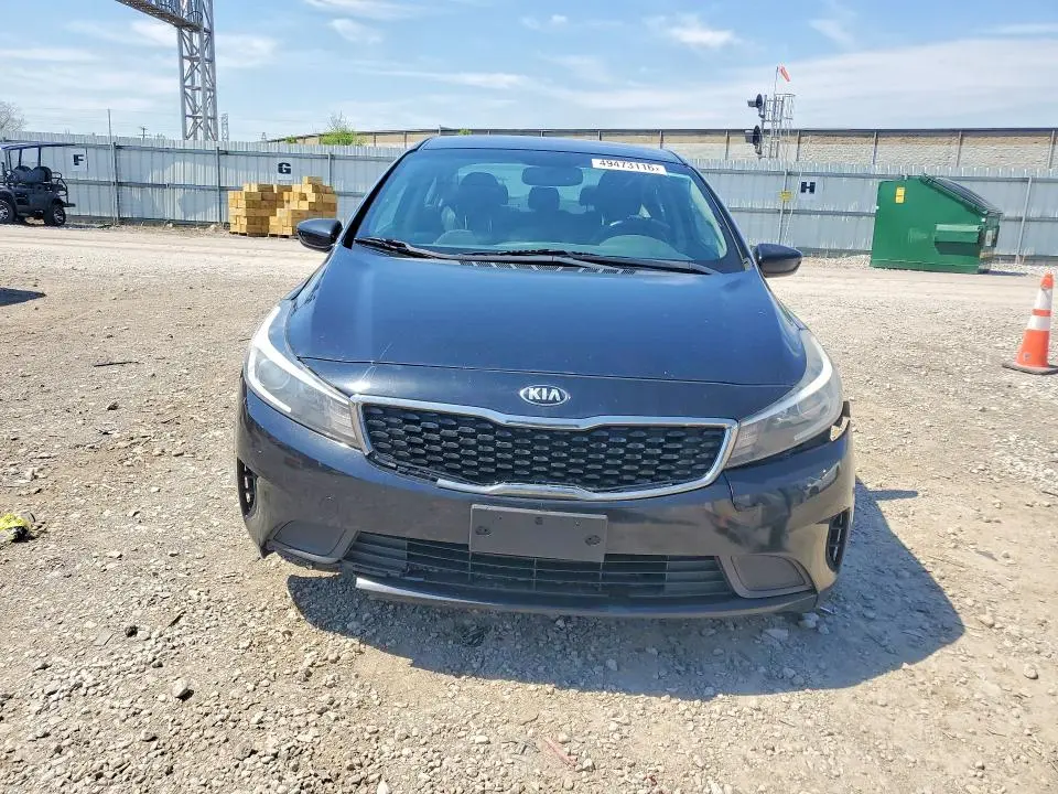 2017 KIA FORTE LX  