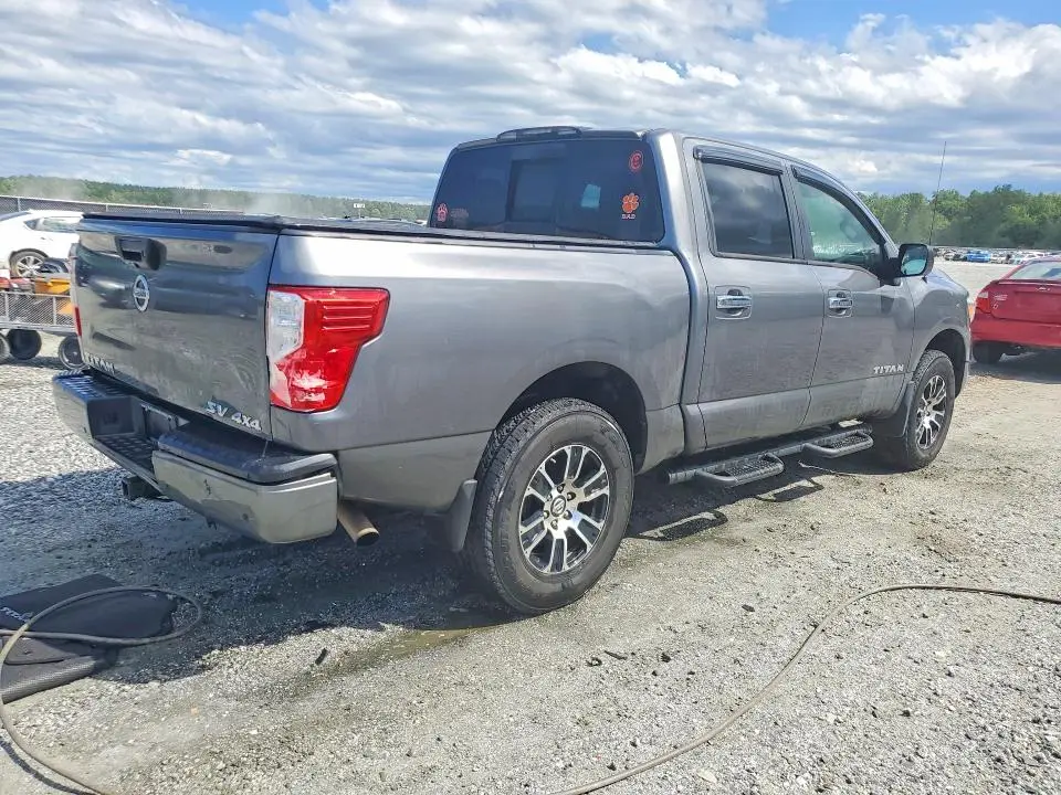 2021 NISSAN TITAN SV  