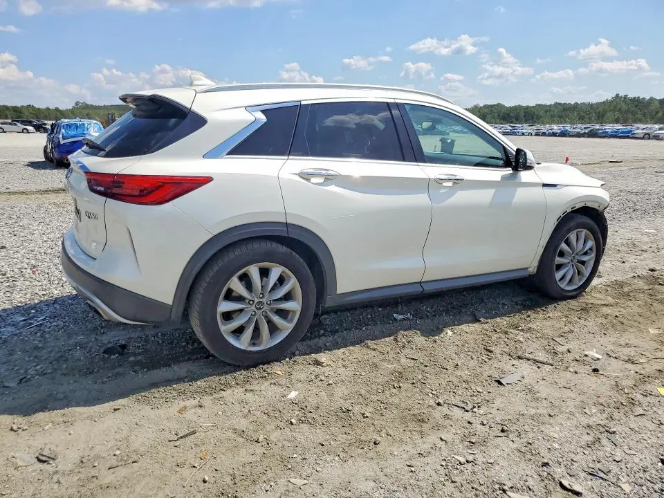 2019 INFINITI QX50 LUXE  