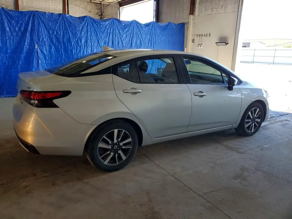 2021 NISSAN VERSA SV  