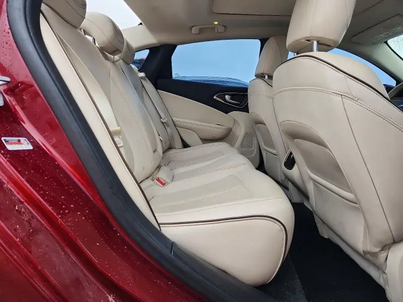2015 CHRYSLER 200   