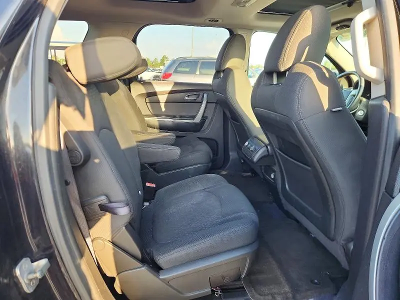 2011 GMC ACADIA SLE  