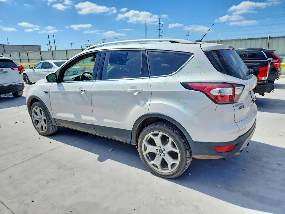 2017 FORD ESCAPE TITANIUM  