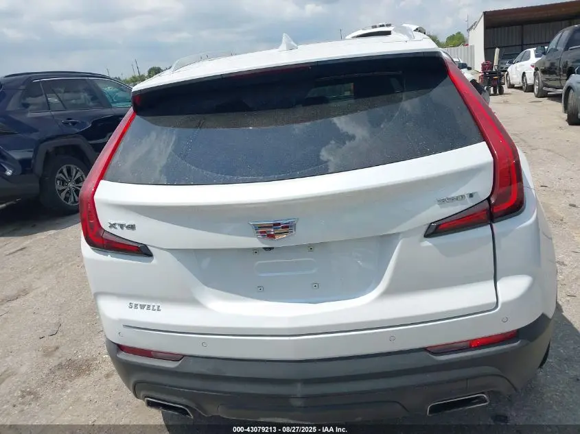 2023 CADILLAC XT4 FWD LUXURY