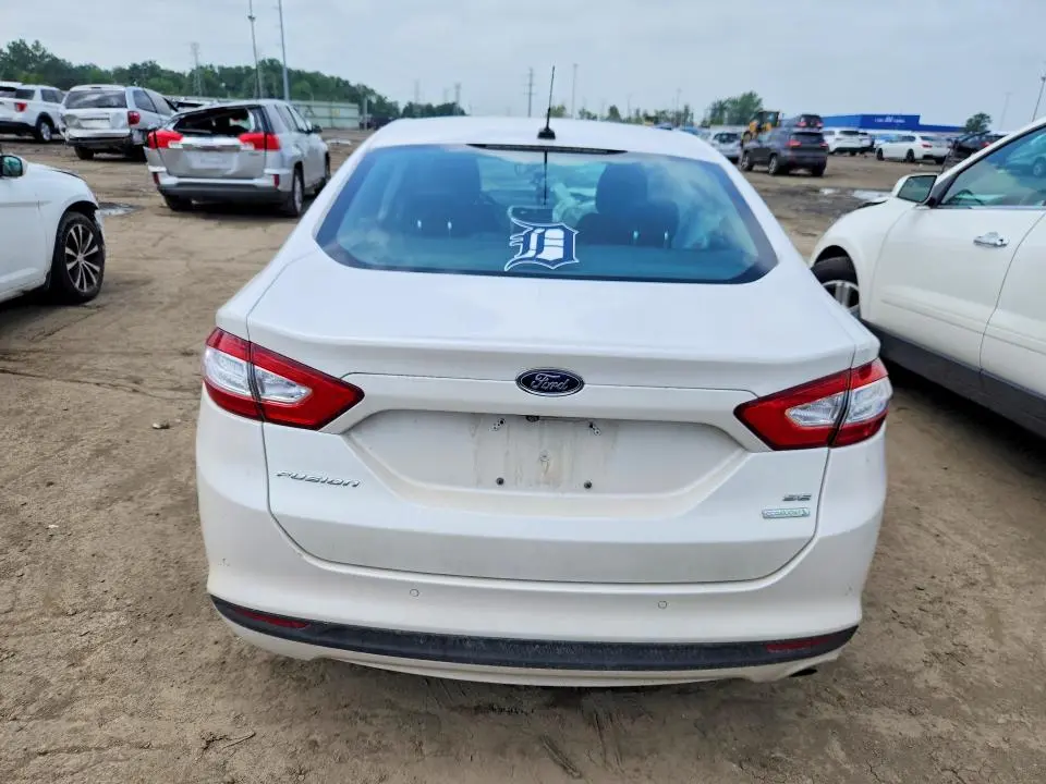 2016 FORD FUSION SE  