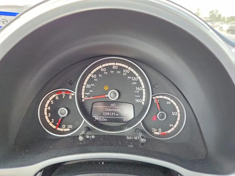 2013 VOLKSWAGEN BEETLE   
