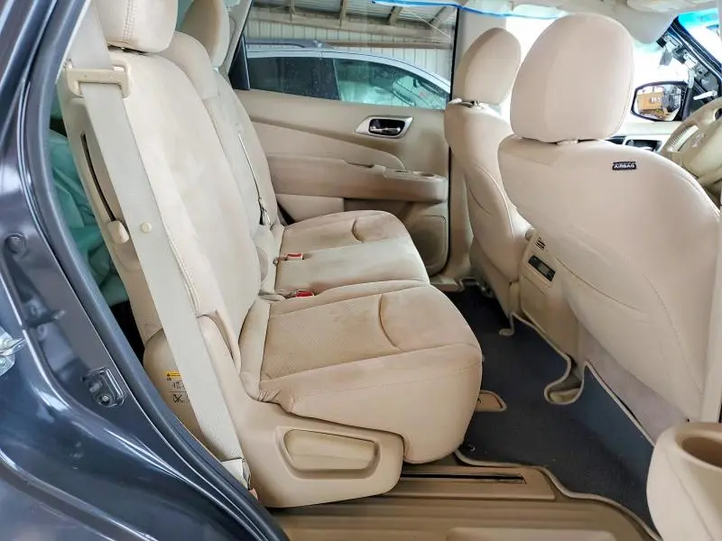 2014 NISSAN PATHFINDER SV  