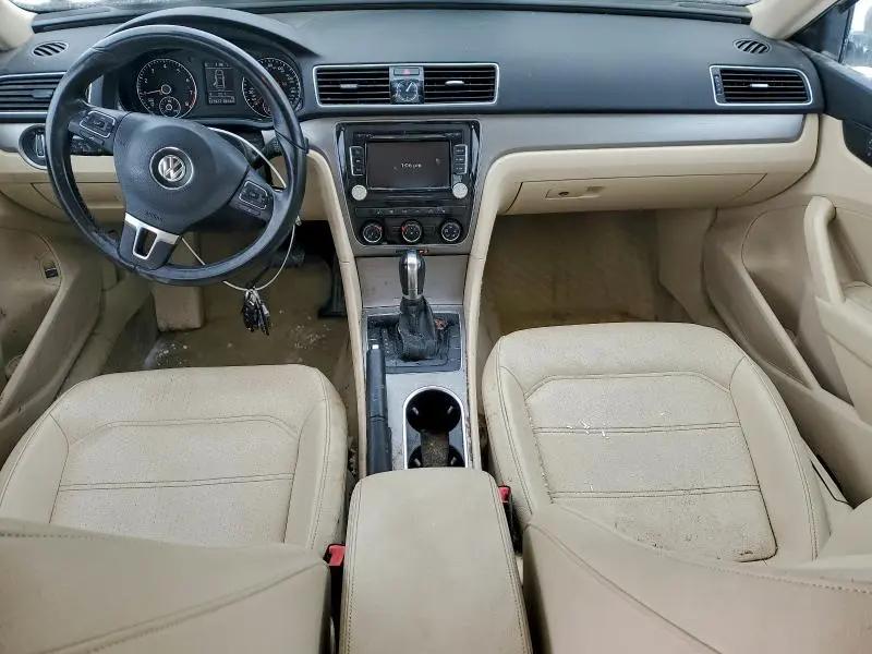 2014 VOLKSWAGEN PASSAT SE  