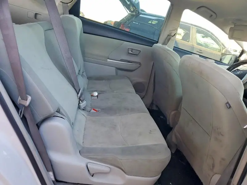 2013 TOYOTA PRIUS V THREE  