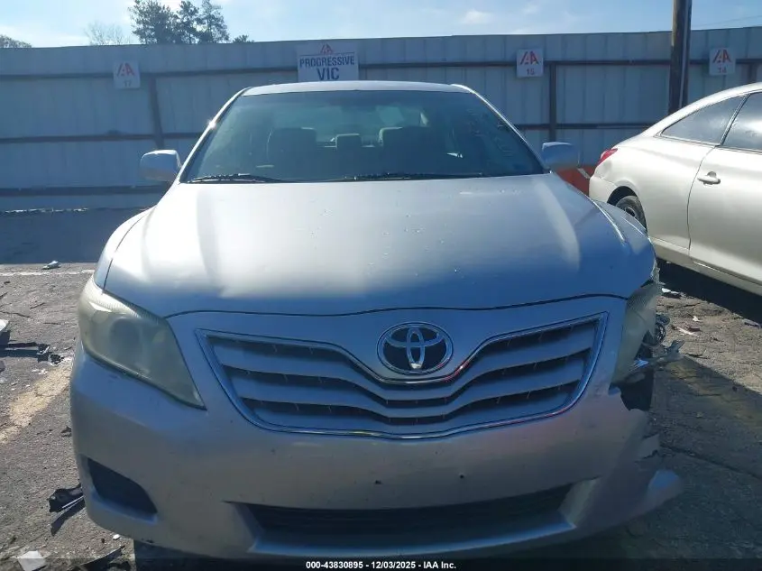 2011 TOYOTA CAMRY LE
