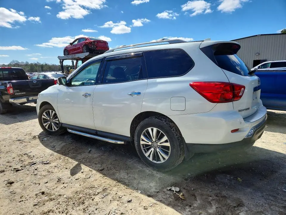 2020 NISSAN PATHFINDER SL  