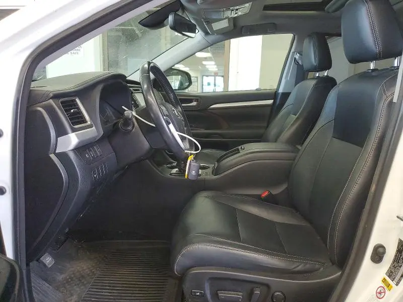 2018 TOYOTA HIGHLANDER XLE  