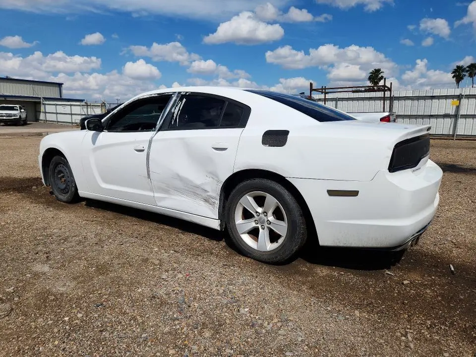 2014 DODGE CHARGER SE  