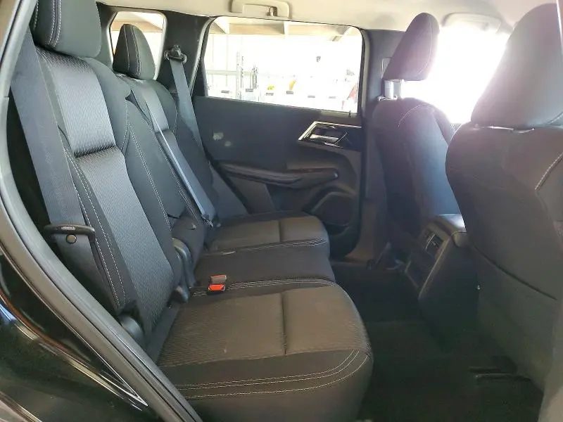 2024 MITSUBISHI OUTLANDER ES  