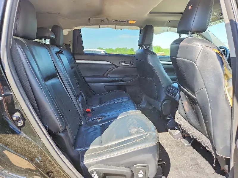 2014 TOYOTA HIGHLANDER XLE  