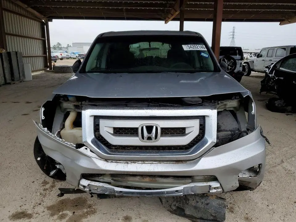 2011 HONDA PILOT LX  