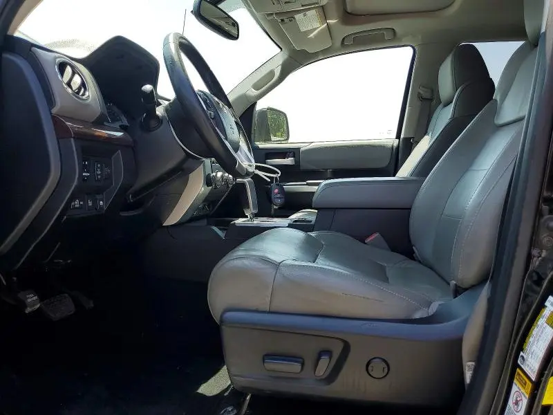 2014 TOYOTA TUNDRA CREWMAX LIMITED  
