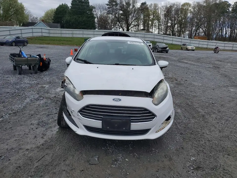 2017 FORD FIESTA SE  